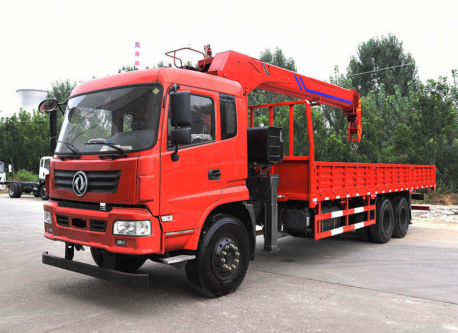 12噸東風隨車吊